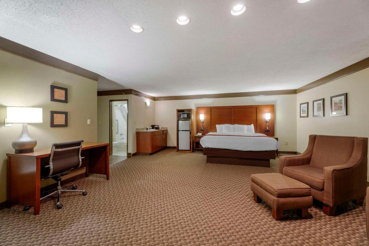 Comfort Inn Mount Vernon Downtown Bagian luar foto