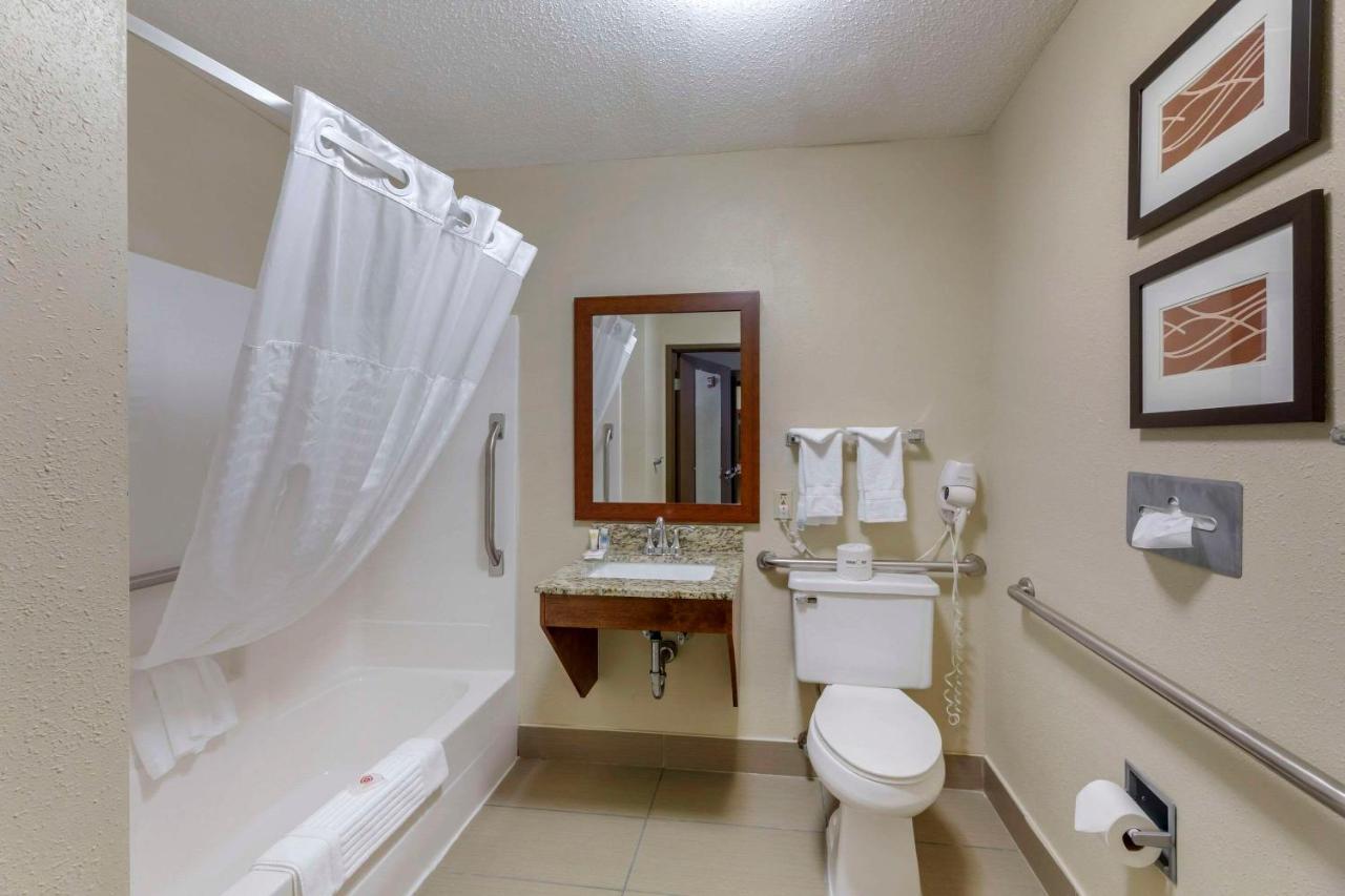 Comfort Inn Mount Vernon Downtown Bagian luar foto